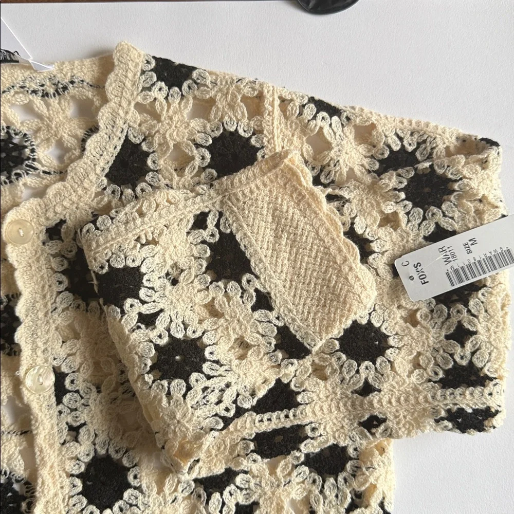 NWT Walter Baker Cream and Black Brooke Cardigan - Picture 5 of 6